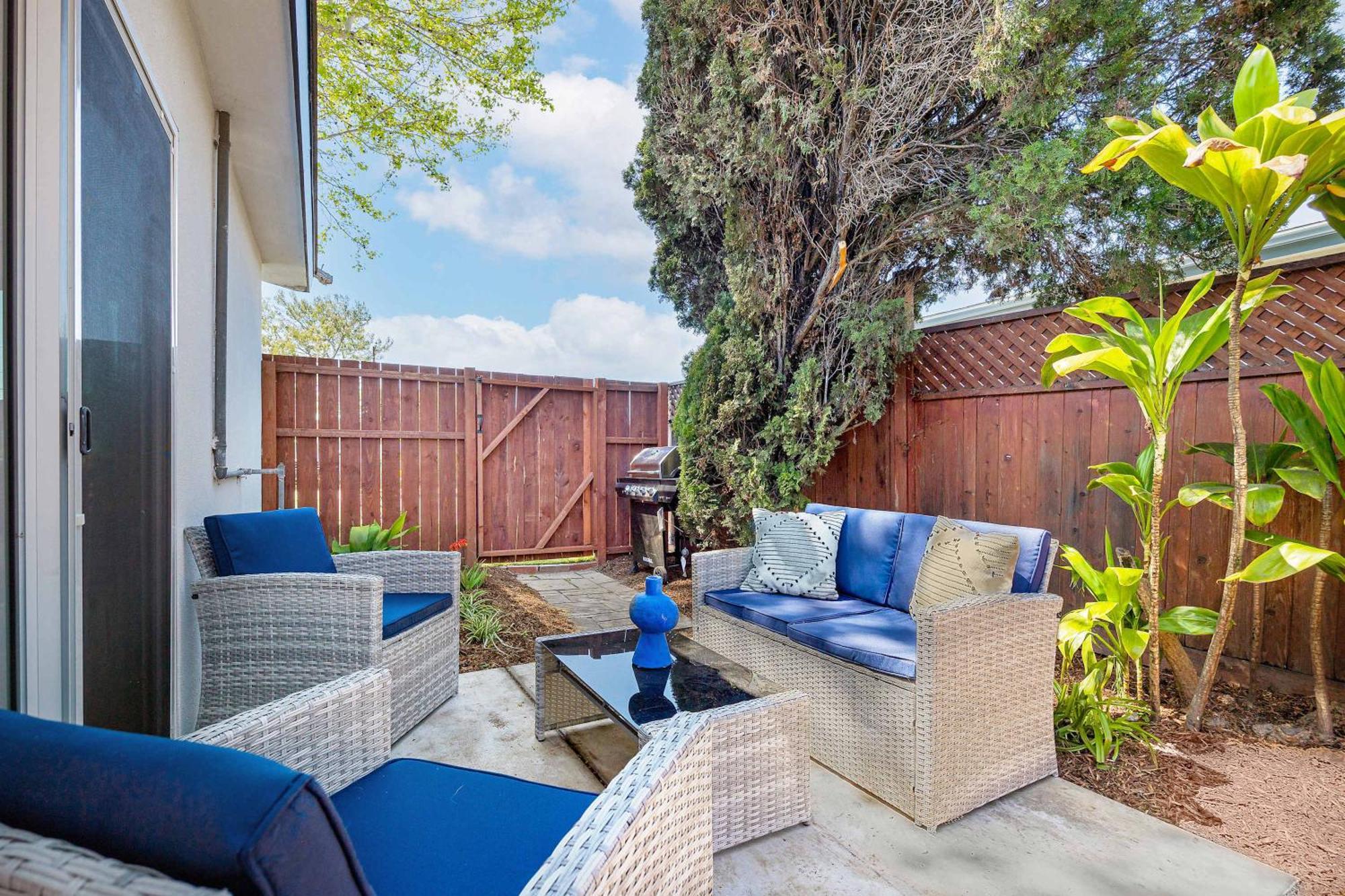 4 Miles To And Newly Renovated Holiday home San Diego
